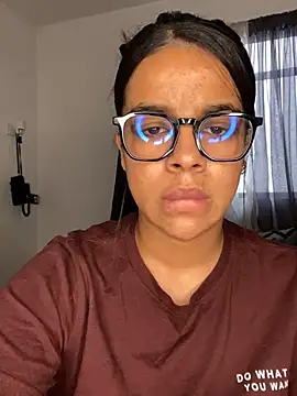 trianawhite online show from December 10, 2024, 8:49 pm