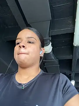 trianawhite online show from February 11, 2025, 7:16 pm