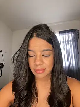 trianawhite online show from November 7, 2025, 3:45 pm