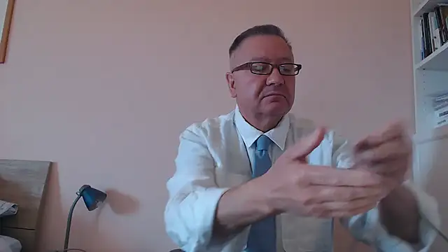 YOU6me online show from October 6, 2025, 8:12 am