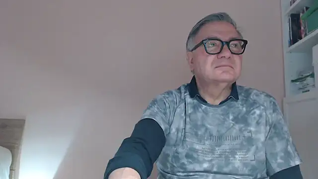 YOU6me online show from January 6, 2026, 9:24 am