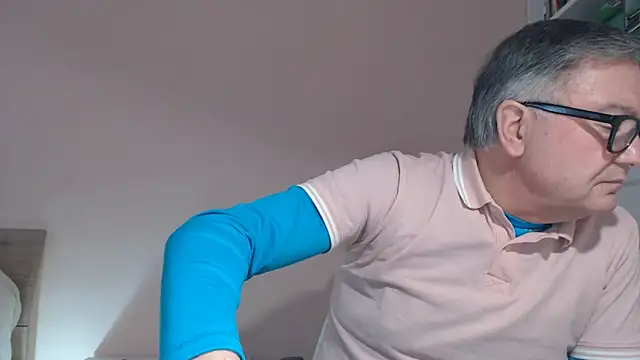 YOU6me online show from January 17, 2026, 2:11 pm