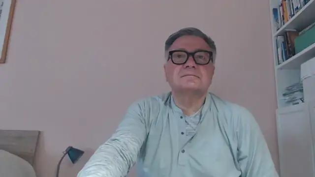 YOU6me online show from May 5, 2026, 8:44 am
