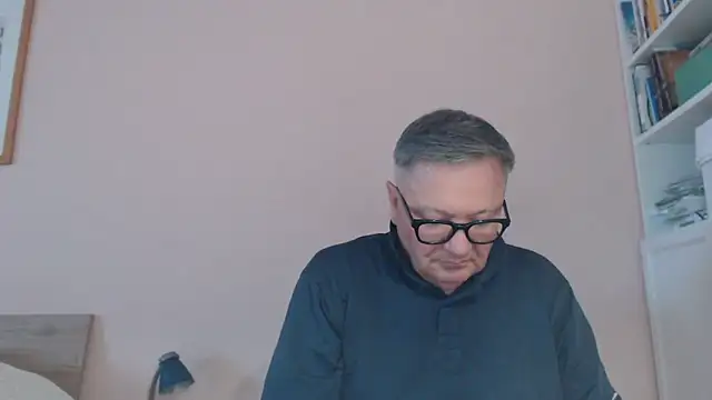 YOU6me online show from May 11, 2026, 4:04 pm