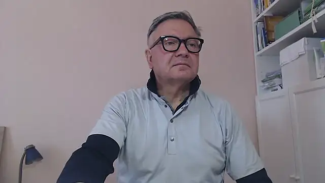 YOU6me online show from May 26, 2026, 8:43 am