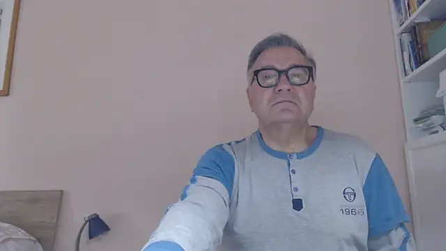 YOU6me online show from June 14, 2026, 4:36 am