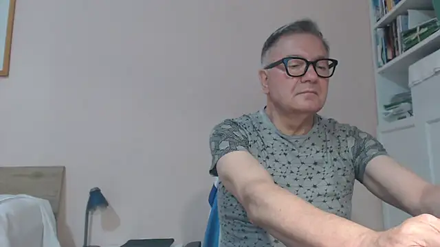 YOU6me online show from July 23, 2026, 3:21 pm