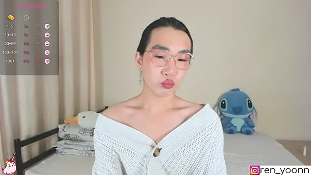 Snapshot of Ren_yoon chatting on September 11, 2025, 12:00 am Ren yoon online show from September 11, 2025, 12:00 am