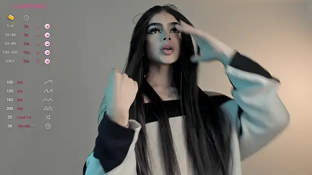 Snapshot of sweetest_bella chatting on January 3, 2025, 9:57 pm sweetest bella online show from January 3, 2025, 9:57 pm