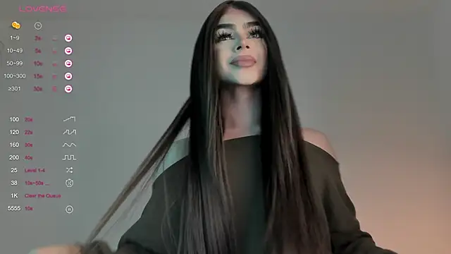 Snapshot of sweetest_bella chatting on February 6, 2025, 10:43 pm sweetest bella online show from February 6, 2025, 10:43 pm