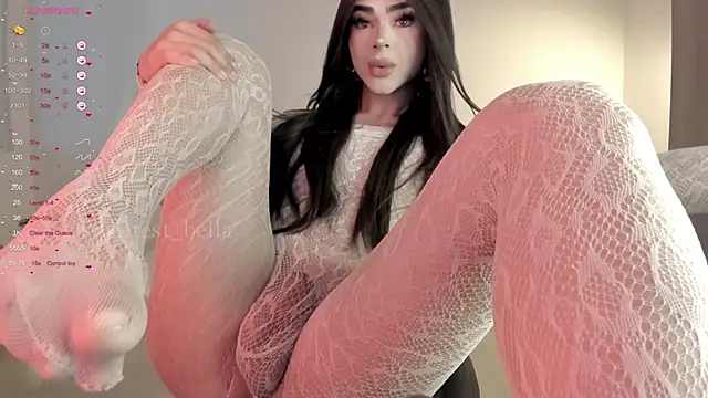 sweetest bella online show from February 1, 2026, 7:56 pm