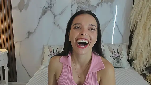 Snapshot of hannahill69 chatting on March 7, 2025, 6:35 am hannahill69 online show from March 7, 2025, 6:35 am