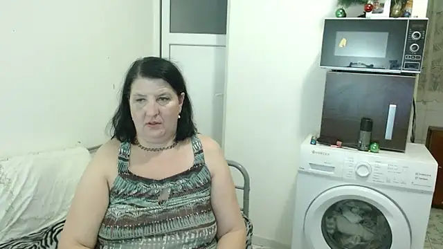 RidemerafSuzana online show from February 25, 2025, 5:25 pm