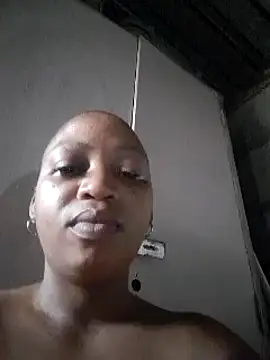 winterqueenx online show from March 9, 2025, 4:05 am