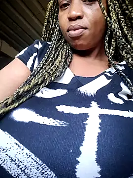 Snapshot of winterqueenx chatting on June 26, 2026, 10:41 am winterqueenx online show from June 26, 2026, 10:41 am
