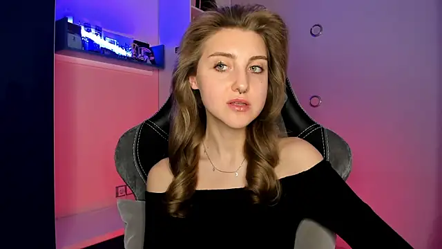 Snapshot of CassiaBlade1 chatting on March 6, 2025, 7:10 pm CassiaBlade1 online show from March 6, 2025, 7:10 pm