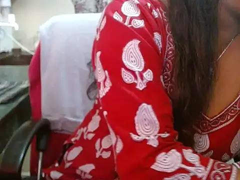 LovingPihu online show from January 18, 2026, 5:44 am