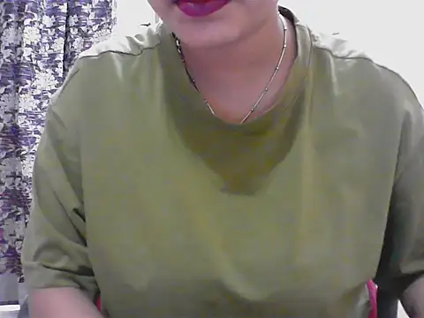 Snapshot of LovingPihu chatting on May 16, 2026, 5:59 am LovingPihu online show from May 16, 2026, 5:59 am