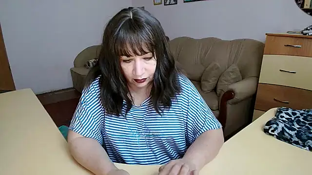 Snapshot of Lucretia_Goldi_ chatting on October 9, 2025, 12:25 pm Lucretia Goldi online show from October 9, 2025, 12:25 pm