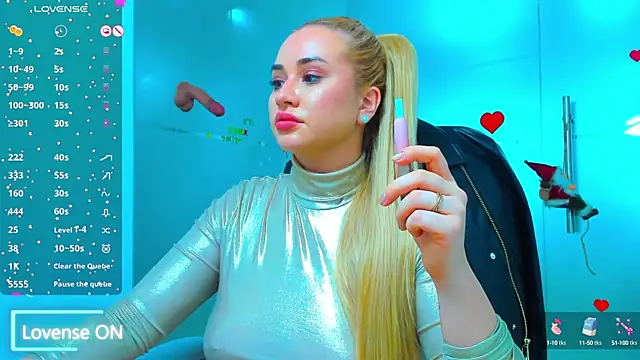 Snapshot of sassy_madeline chatting on December 10, 2024, 11:43 am sassy madeline online show from December 10, 2024, 11:43 am