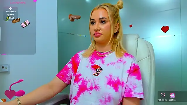 Snapshot of sassy_madeline chatting on January 31, 2025, 6:47 pm sassy madeline online show from January 31, 2025, 6:47 pm