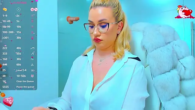 Snapshot of sassy_madeline chatting on February 13, 2025, 7:45 am sassy madeline online show from February 13, 2025, 7:45 am