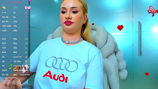 Snapshot of sassy_madeline chatting on March 5, 2025, 7:05 am sassy madeline online show from March 5, 2025, 7:05 am