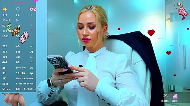 Snapshot of sassy_madeline chatting on March 7, 2025, 10:45 am sassy madeline online show from March 7, 2025, 10:45 am