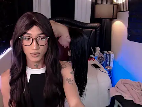 Snapshot of VerSexTs chatting on October 12, 2025, 7:24 pm VerSexTs online show from October 12, 2025, 7:24 pm