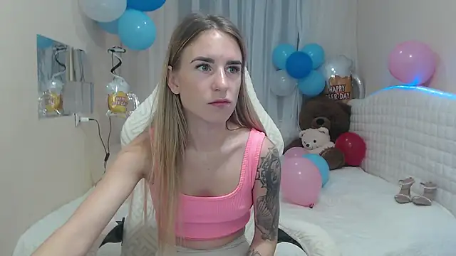 DeboraHorny online show from October 4, 2025, 6:11 am