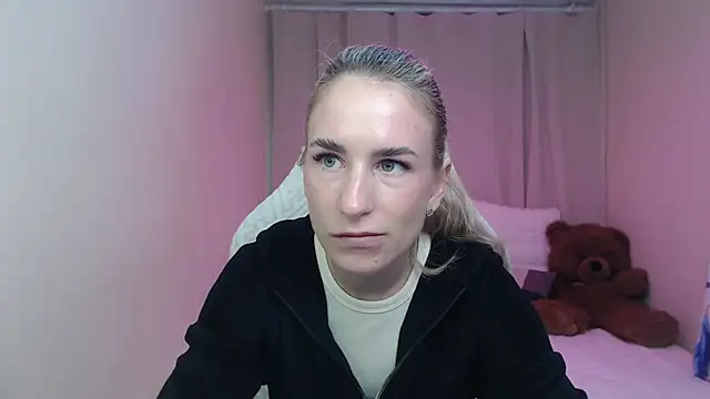 DeboraHorny online show from May 2, 2026, 6:07 am