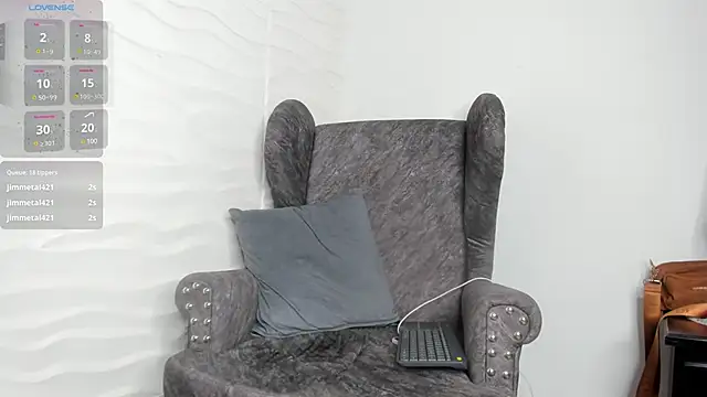 Snapshot of Keyla_Milf chatting on March 18, 2025, 8:03 am Keyla Milf online show from March 18, 2025, 8:03 am