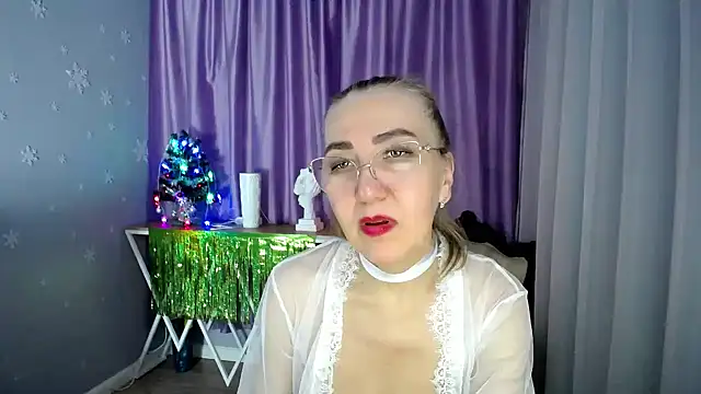Snapshot of queen_a_n_i chatting on December 31, 2024, 6:02 pm queen a n i online show from December 31, 2024, 6:02 pm