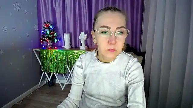 Snapshot of queen_a_n_i chatting on January 11, 2025, 4:06 am queen a n i online show from January 11, 2025, 4:06 am