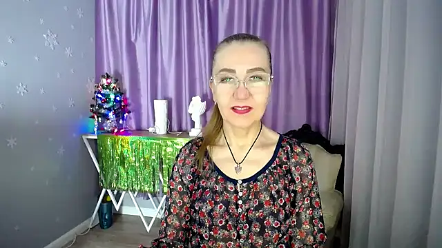 Snapshot of queen_a_n_i chatting on January 13, 2025, 12:56 pm queen a n i online show from January 13, 2025, 12:56 pm