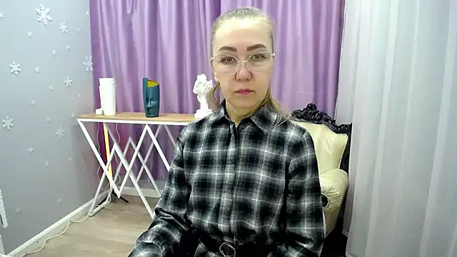 Snapshot of queen_a_n_i chatting on January 25, 2025, 8:53 am queen a n i online show from January 25, 2025, 8:53 am