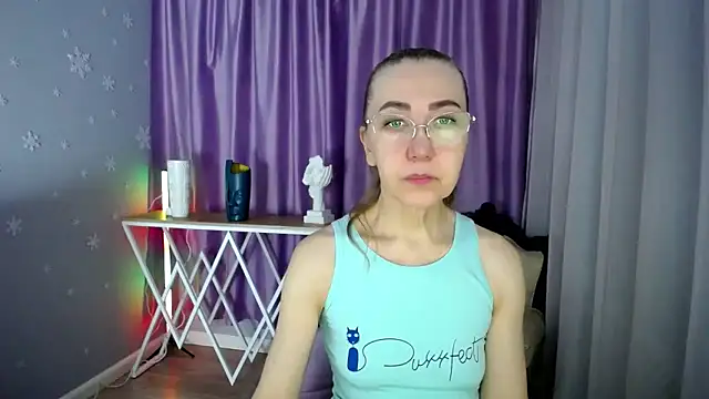 Snapshot of queen_a_n_i chatting on February 14, 2025, 7:38 am queen a n i online show from February 14, 2025, 7:38 am