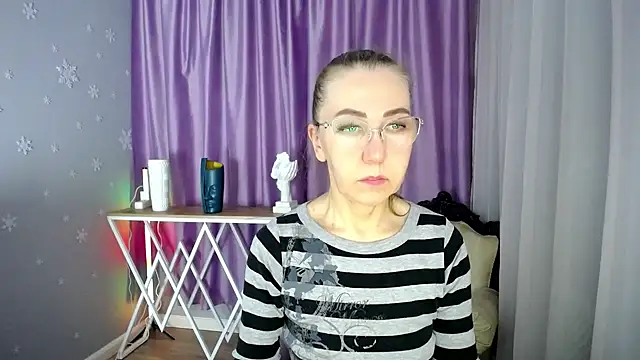 Snapshot of queen_a_n_i chatting on February 23, 2025, 2:40 am queen a n i online show from February 23, 2025, 2:40 am