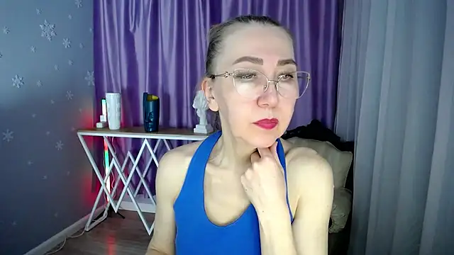 Snapshot of queen_a_n_i chatting on February 24, 2025, 6:38 am queen a n i online show from February 24, 2025, 6:38 am