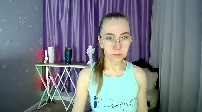 Snapshot of queen_a_n_i chatting on February 28, 2025, 7:05 am queen a n i online show from February 28, 2025, 7:05 am