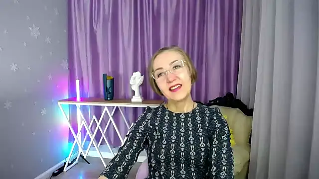 Snapshot of queen_a_n_i chatting on October 5, 2025, 7:39 am queen a n i online show from October 5, 2025, 7:39 am