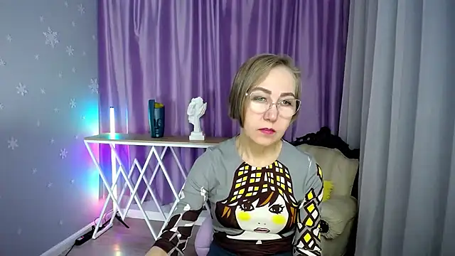 Snapshot of queen_a_n_i chatting on October 29, 2025, 9:00 am queen a n i online show from October 29, 2025, 9:00 am