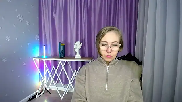 Snapshot of queen_a_n_i chatting on November 1, 2025, 9:55 am queen a n i online show from November 1, 2025, 9:55 am