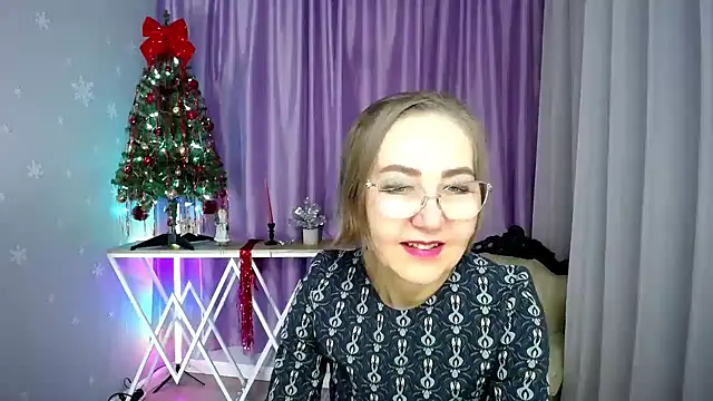 queen a n i online show from January 6, 2026, 10:52 am