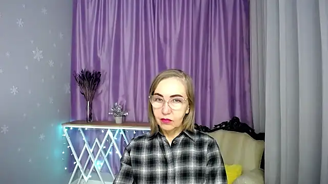 queen a n i online show from April 22, 2026, 11:23 am