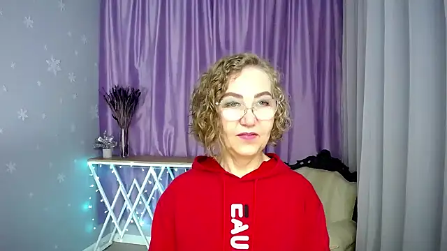 queen a n i online show from June 18, 2026, 9:14 am