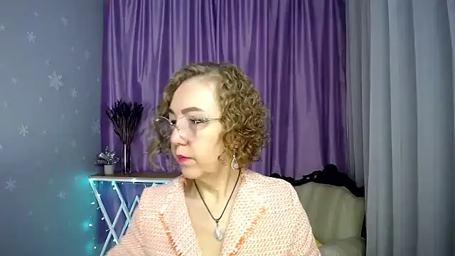 queen a n i online show from June 19, 2026, 6:07 am