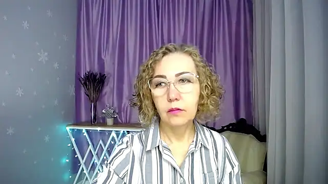 queen a n i online show from June 25, 2026, 8:08 am