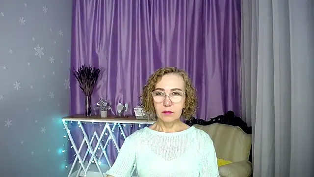 queen a n i online show from July 5, 2026, 8:43 am