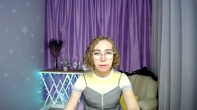 queen a n i online show from July 12, 2026, 8:27 am